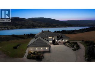 202 Stepping Stones Crescent. Armstrong, British Columbia