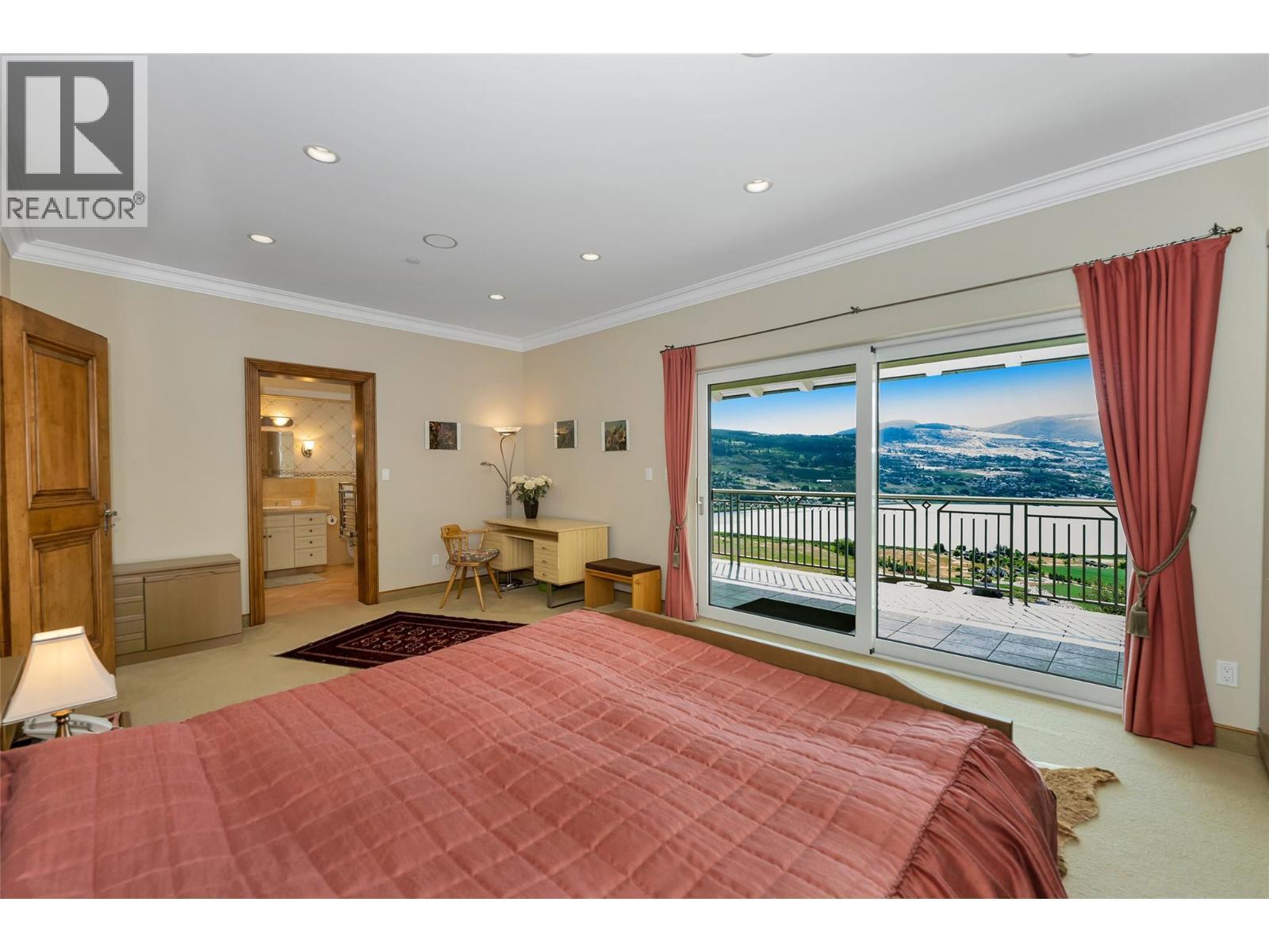 202 Stepping Stones Crescent. Armstrong, British Columbia