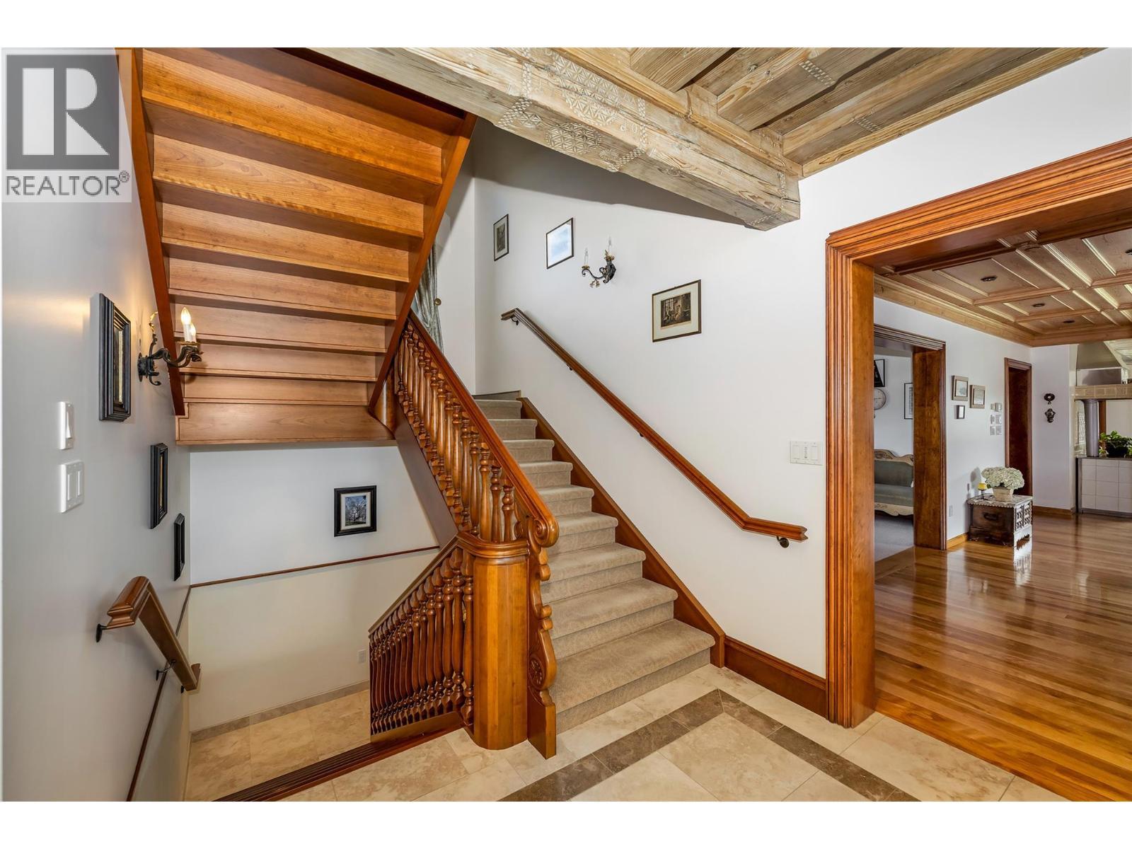 202 Stepping Stones Crescent. Armstrong, British Columbia