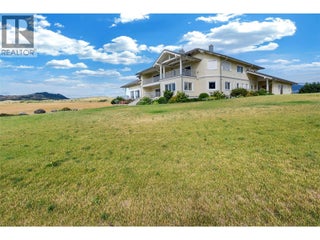 202 Stepping Stones Crescent. Armstrong, British Columbia