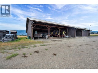 202 Stepping Stones Crescent. Armstrong, British Columbia