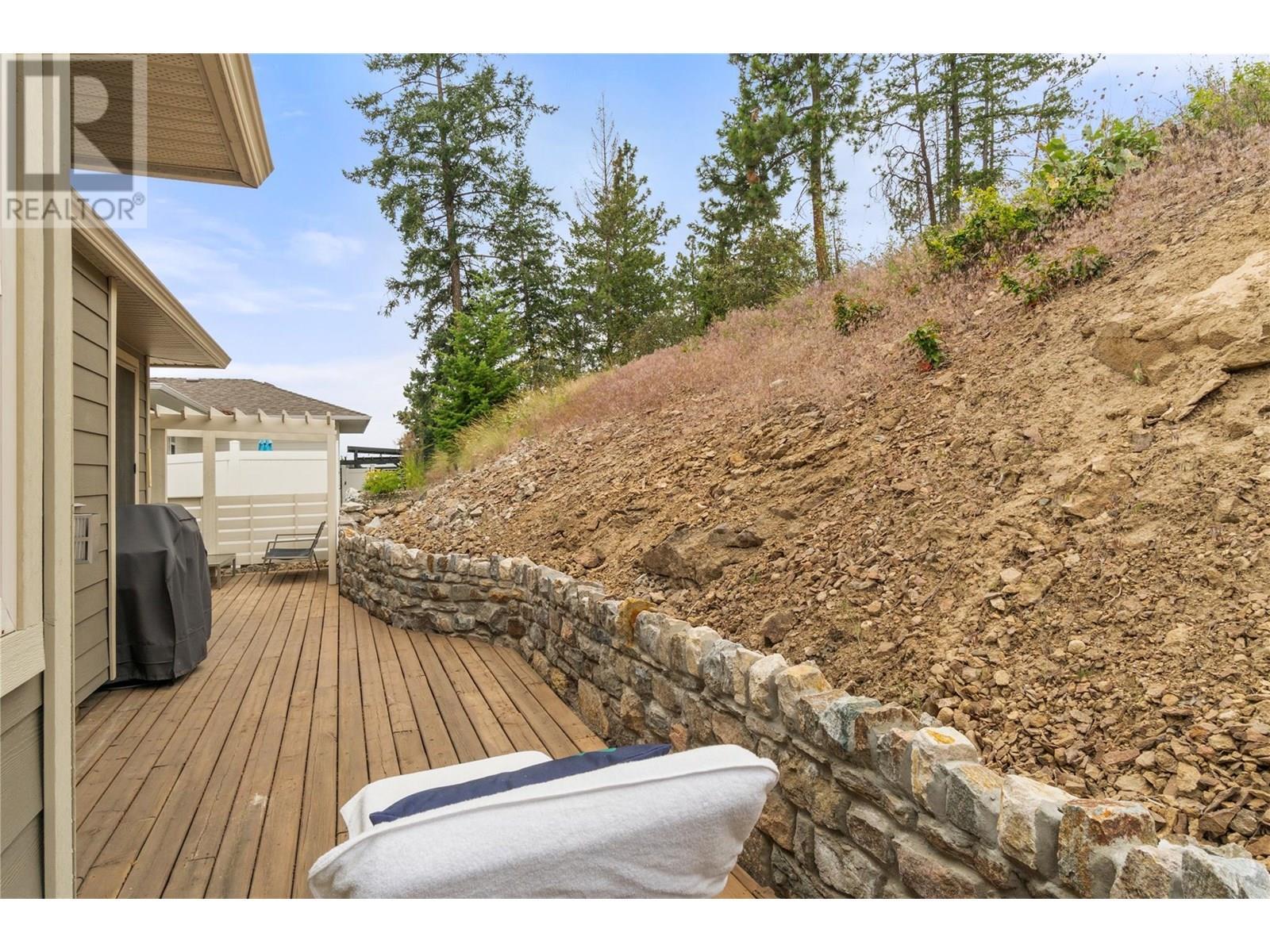 2042 Moonbeam Close. West Kelowna, British Columbia