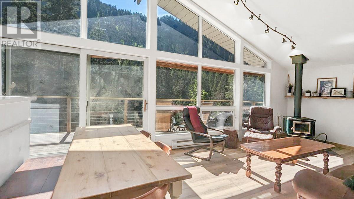 221 Prospect Drive. Princeton, British Columbia