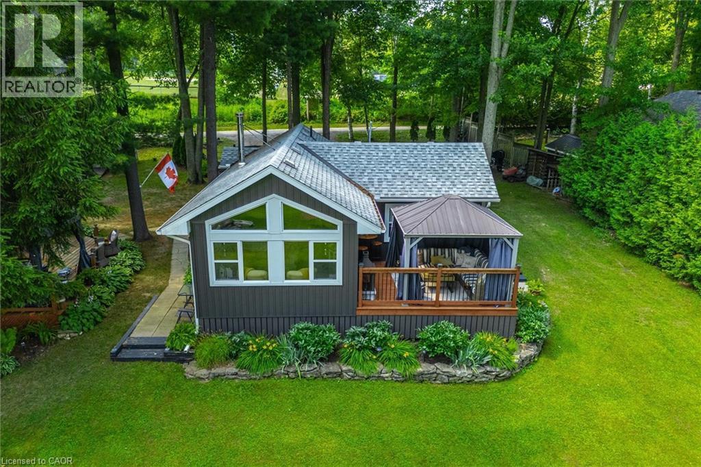 516 Fifth Street N, Belwood