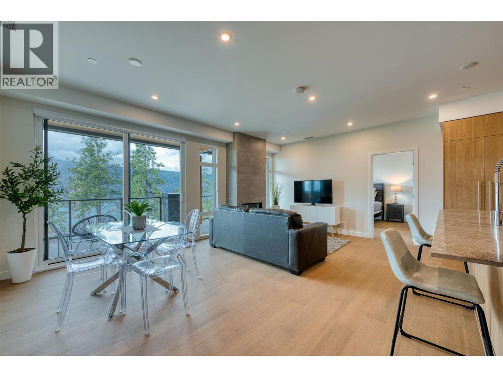 9652 Benchland Drive Unit# 306. Lake Country, British Columbia