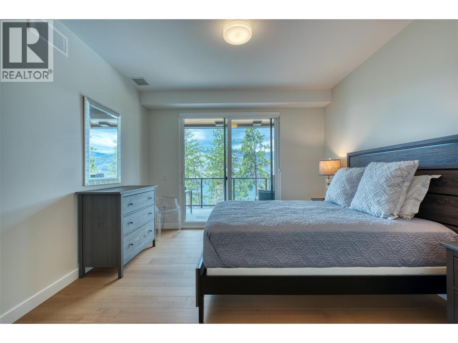 9652 Benchland Drive Unit# 306. Lake Country, British Columbia