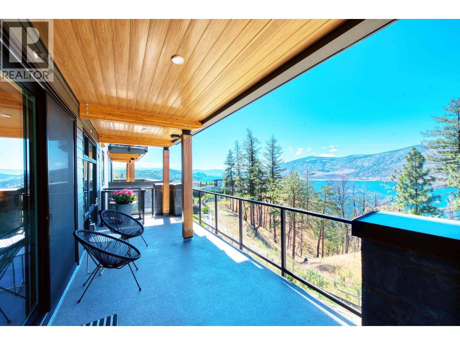 9652 Benchland Drive Unit# 306. Lake Country, British Columbia