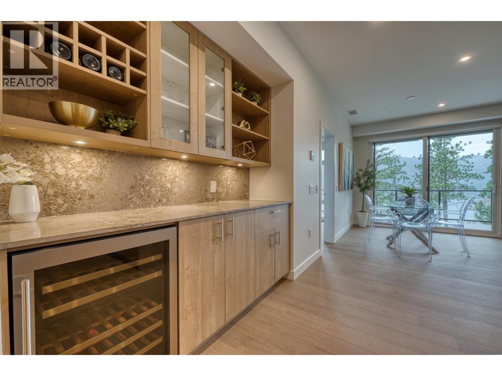 9652 Benchland Drive Unit# 306. Lake Country, British Columbia