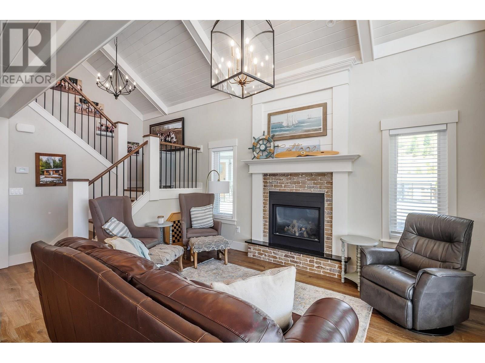 6746 Marbella Loop. Kelowna, British Columbia