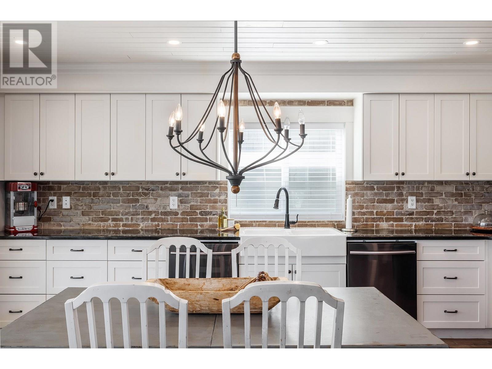 6746 Marbella Loop. Kelowna, British Columbia