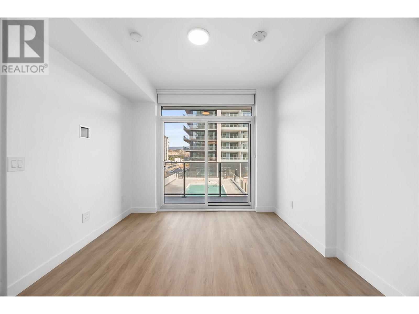 238 Leon Avenue Unit# 702. Kelowna, British Columbia