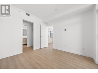 238 Leon Avenue Unit# 702. Kelowna, British Columbia