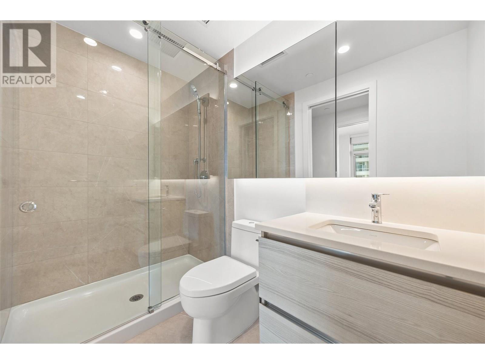 238 Leon Avenue Unit# 702. Kelowna, British Columbia