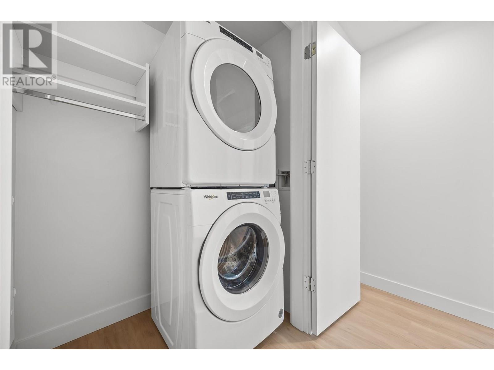 238 Leon Avenue Unit# 702. Kelowna, British Columbia