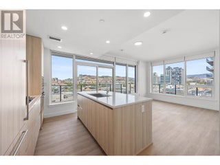 238 Leon Avenue Unit# 702. Kelowna, British Columbia