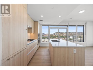 238 Leon Avenue Unit# 702. Kelowna, British Columbia