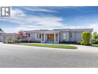 344 Raven Drive. Kelowna, British Columbia