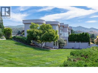 344 Raven Drive. Kelowna, British Columbia