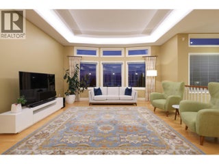 344 Raven Drive. Kelowna, British Columbia