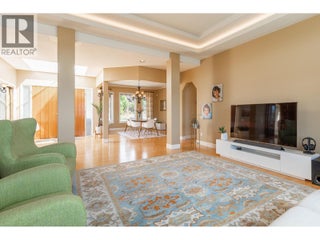 344 Raven Drive. Kelowna, British Columbia