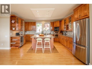 344 Raven Drive. Kelowna, British Columbia