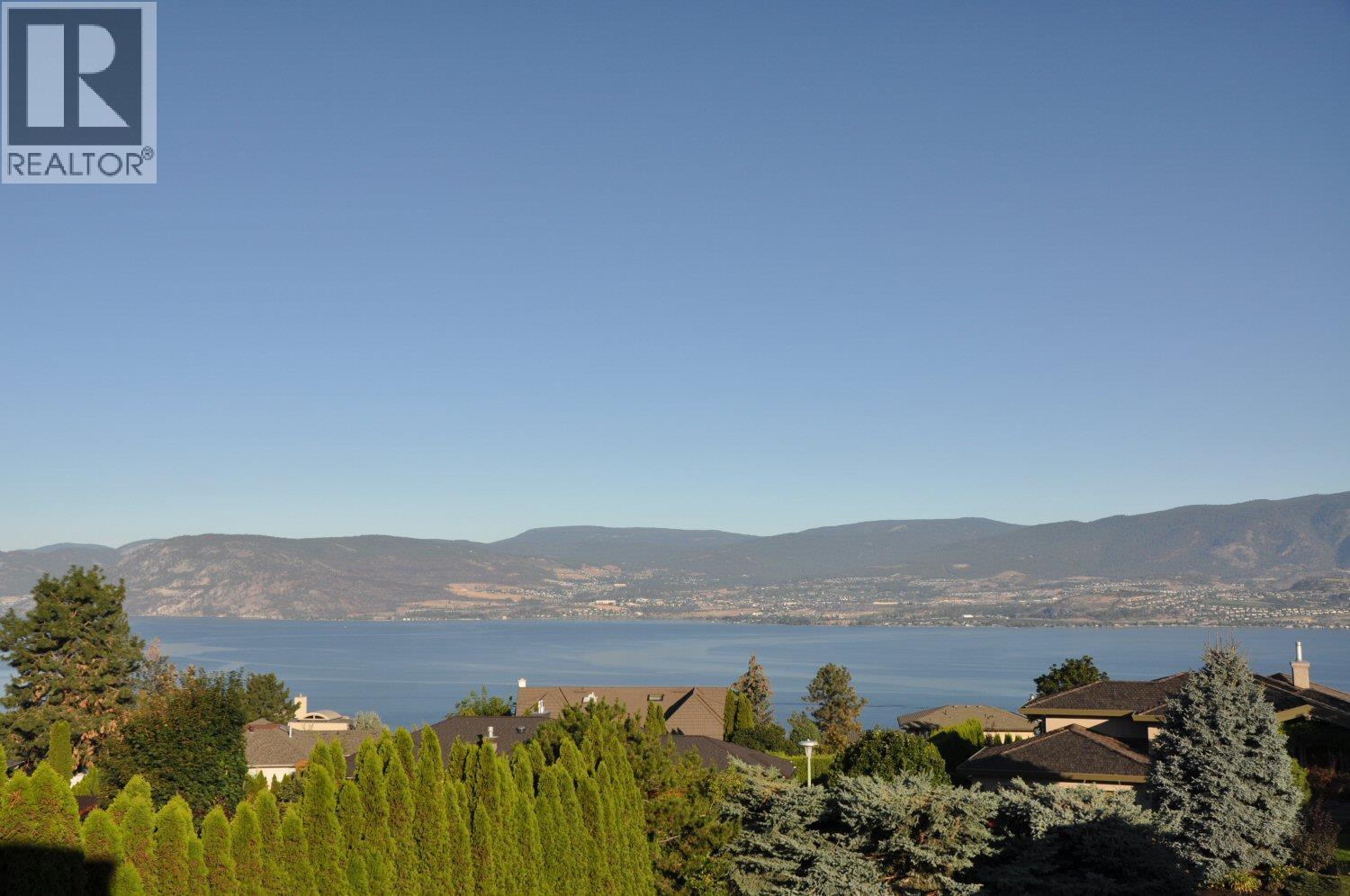 344 Raven Drive. Kelowna, British Columbia
