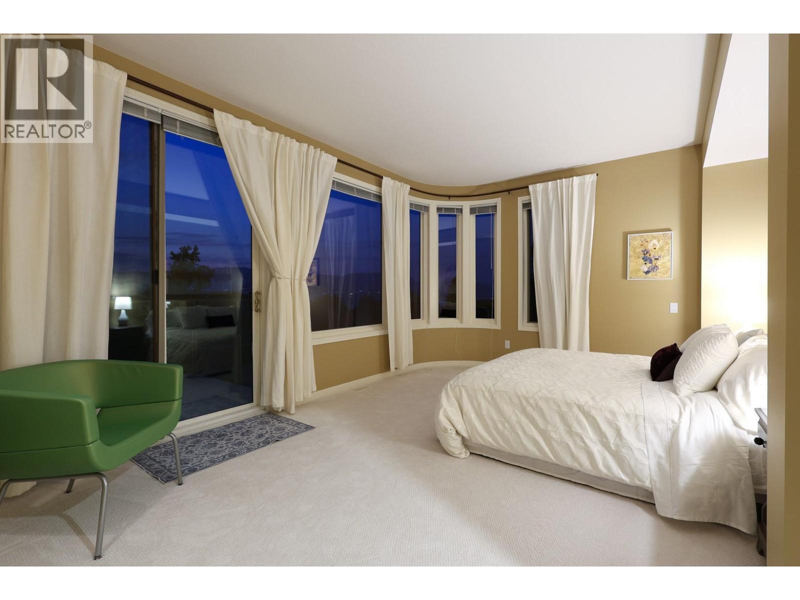 344 Raven Drive. Kelowna, British Columbia