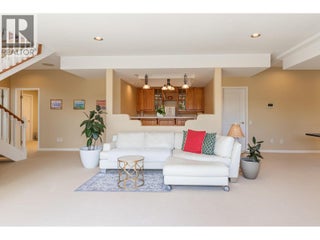 344 Raven Drive. Kelowna, British Columbia