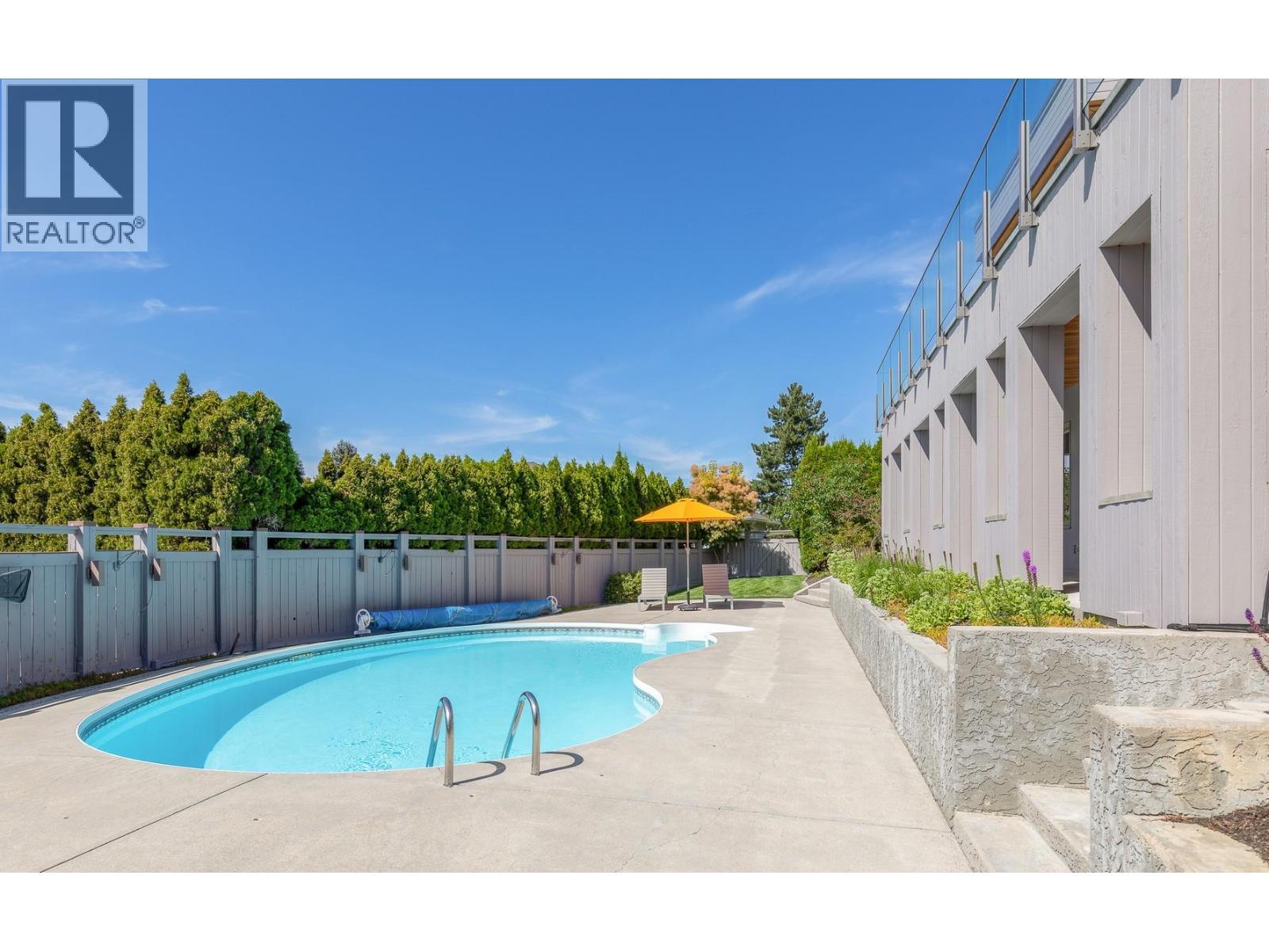 344 Raven Drive. Kelowna, British Columbia