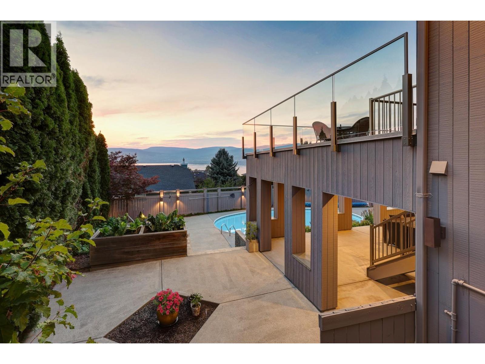 344 Raven Drive. Kelowna, British Columbia
