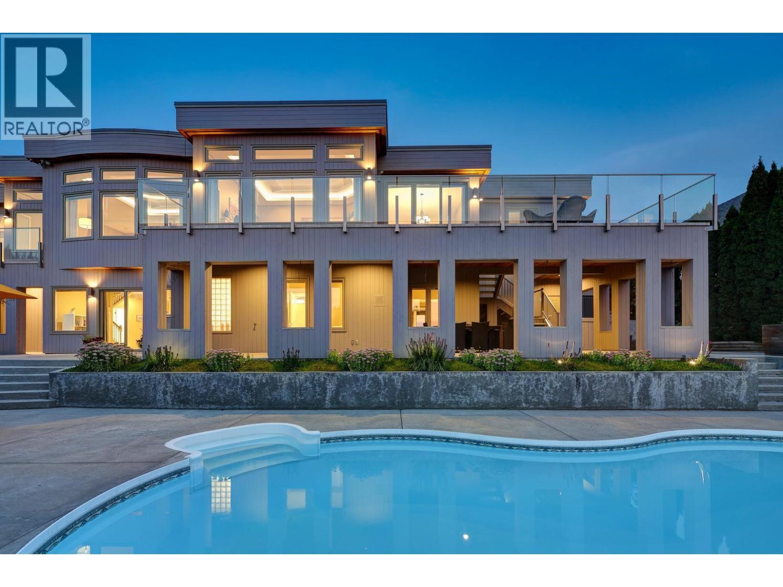 344 Raven Drive. Kelowna, British Columbia