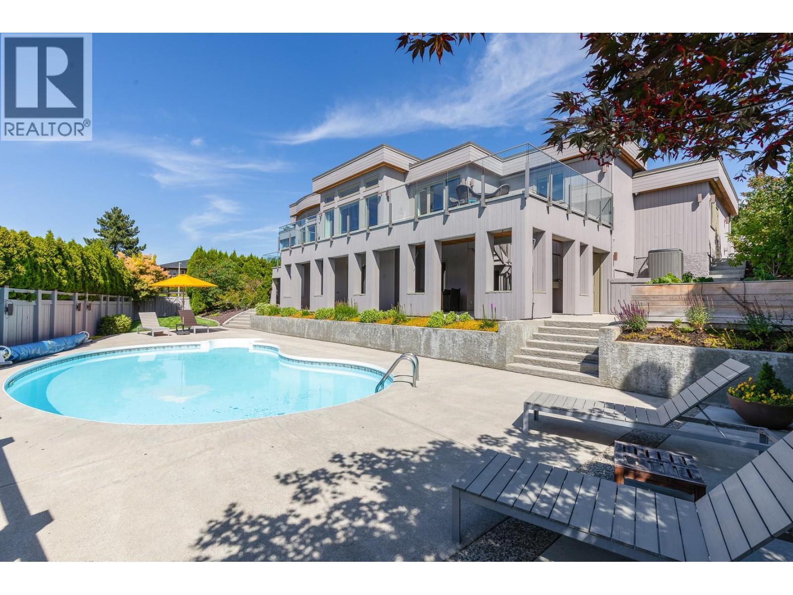 344 Raven Drive. Kelowna, British Columbia