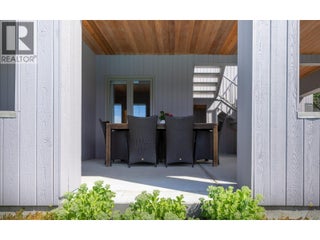 344 Raven Drive. Kelowna, British Columbia