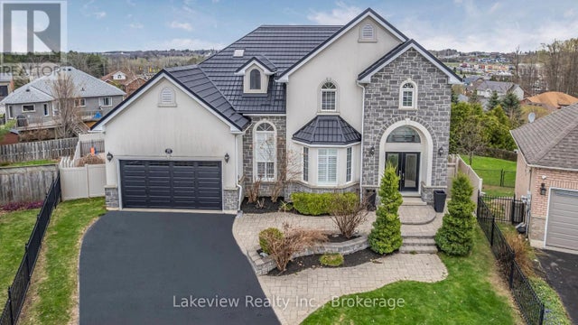 31 Cleopatra Court, Orillia