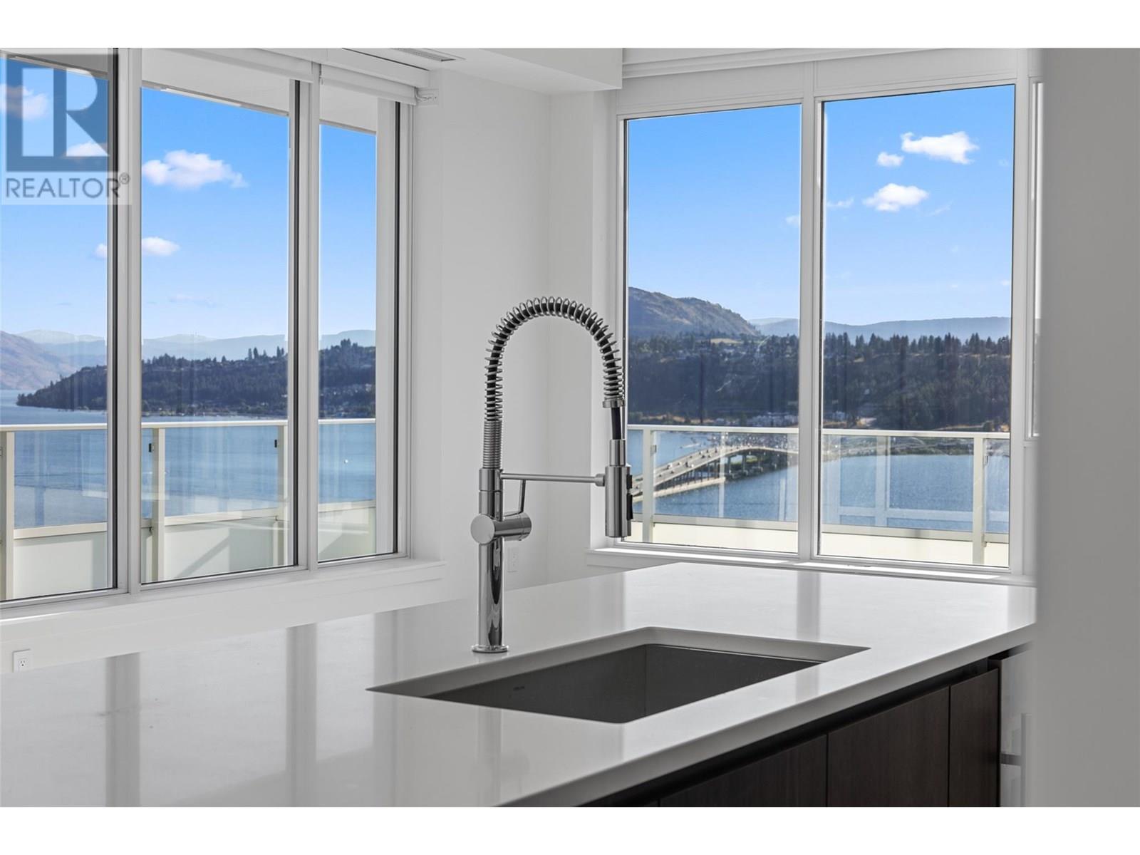 238 Leon Avenue Unit# 2207. Kelowna, British Columbia