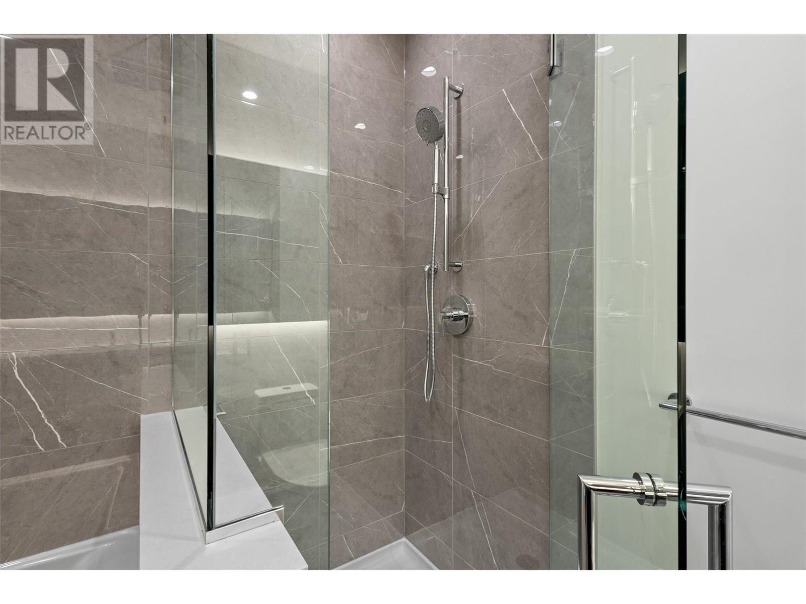 238 Leon Avenue Unit# 2207. Kelowna, British Columbia