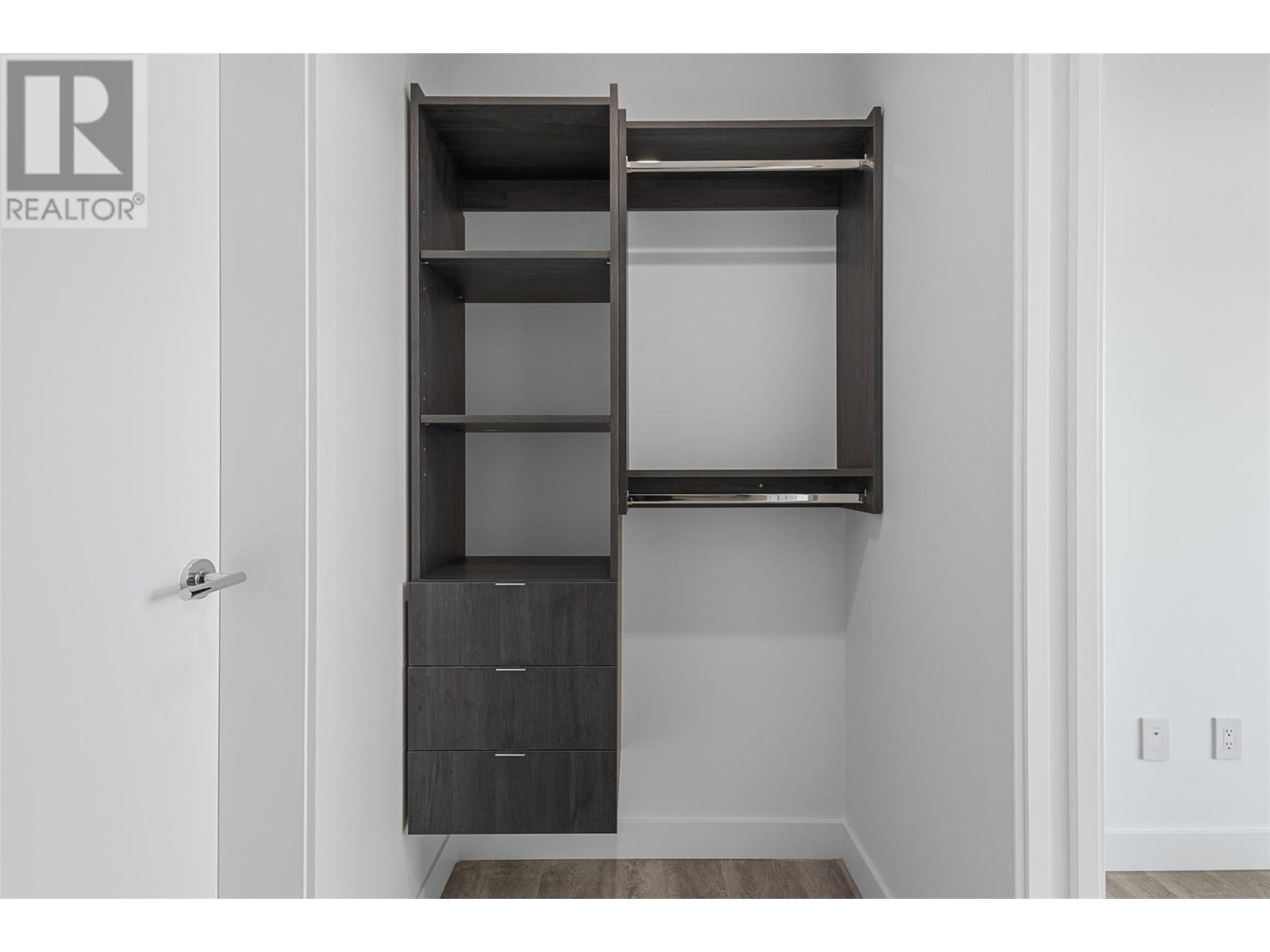 238 Leon Avenue Unit# 2207. Kelowna, British Columbia