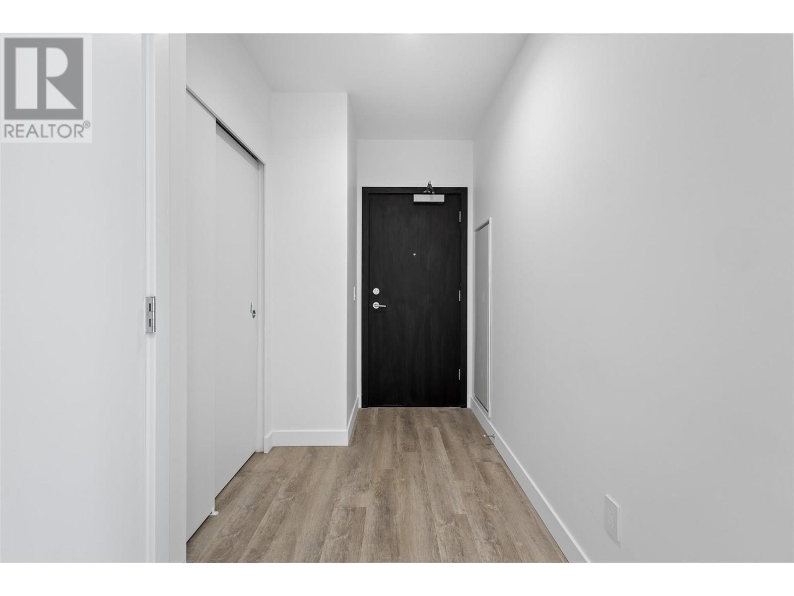 238 Leon Avenue Unit# 2207. Kelowna, British Columbia