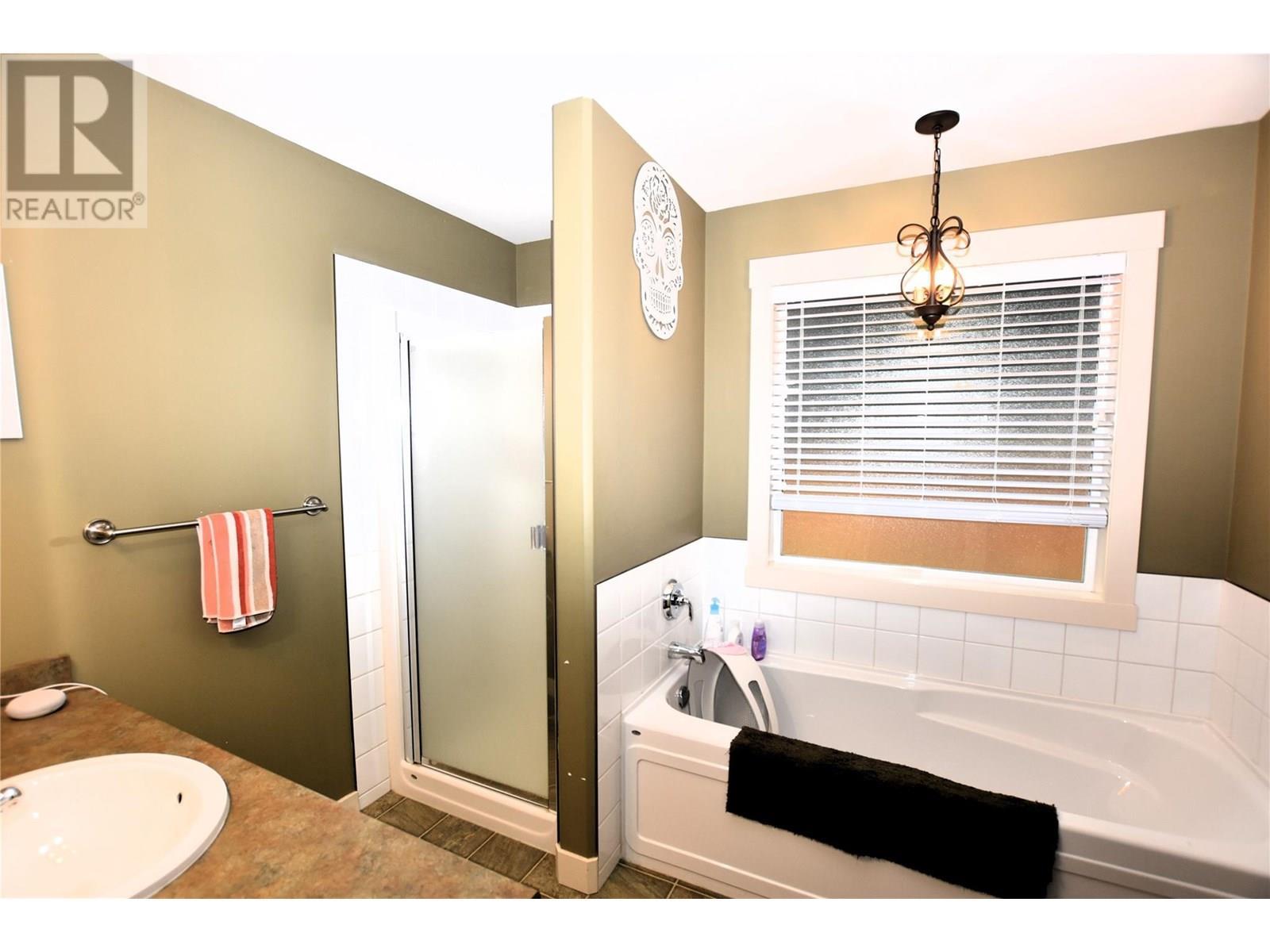 458 Ibis Avenue. Vernon, British Columbia