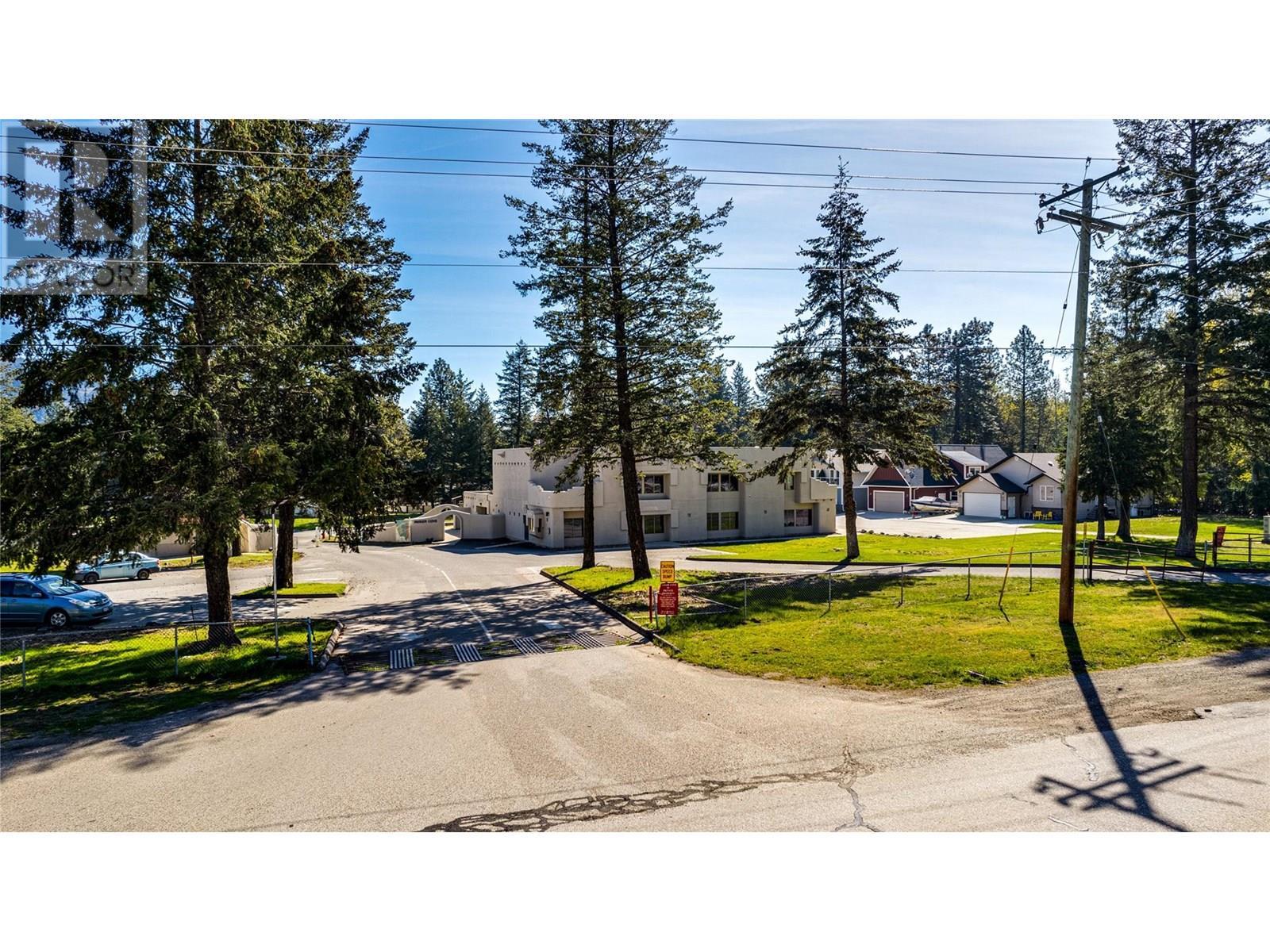 458 Ibis Avenue. Vernon, British Columbia