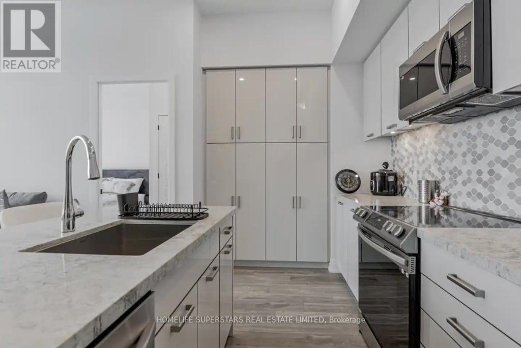 407 - 415 Sea Ray Avenue, Innisfil