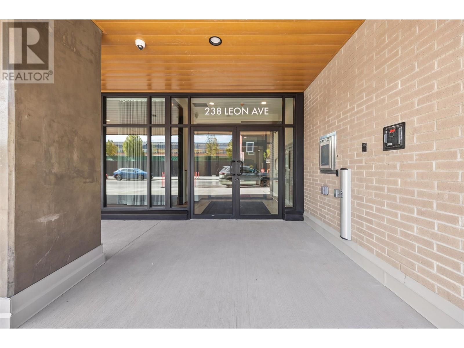 238 Leon Avenue Unit# 1403. Kelowna, British Columbia