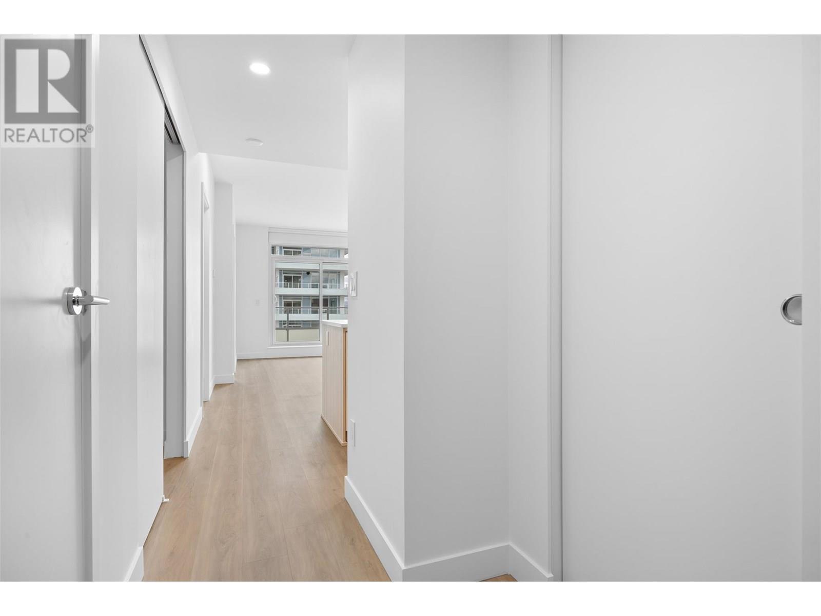 238 Leon Avenue Unit# 1403. Kelowna, British Columbia