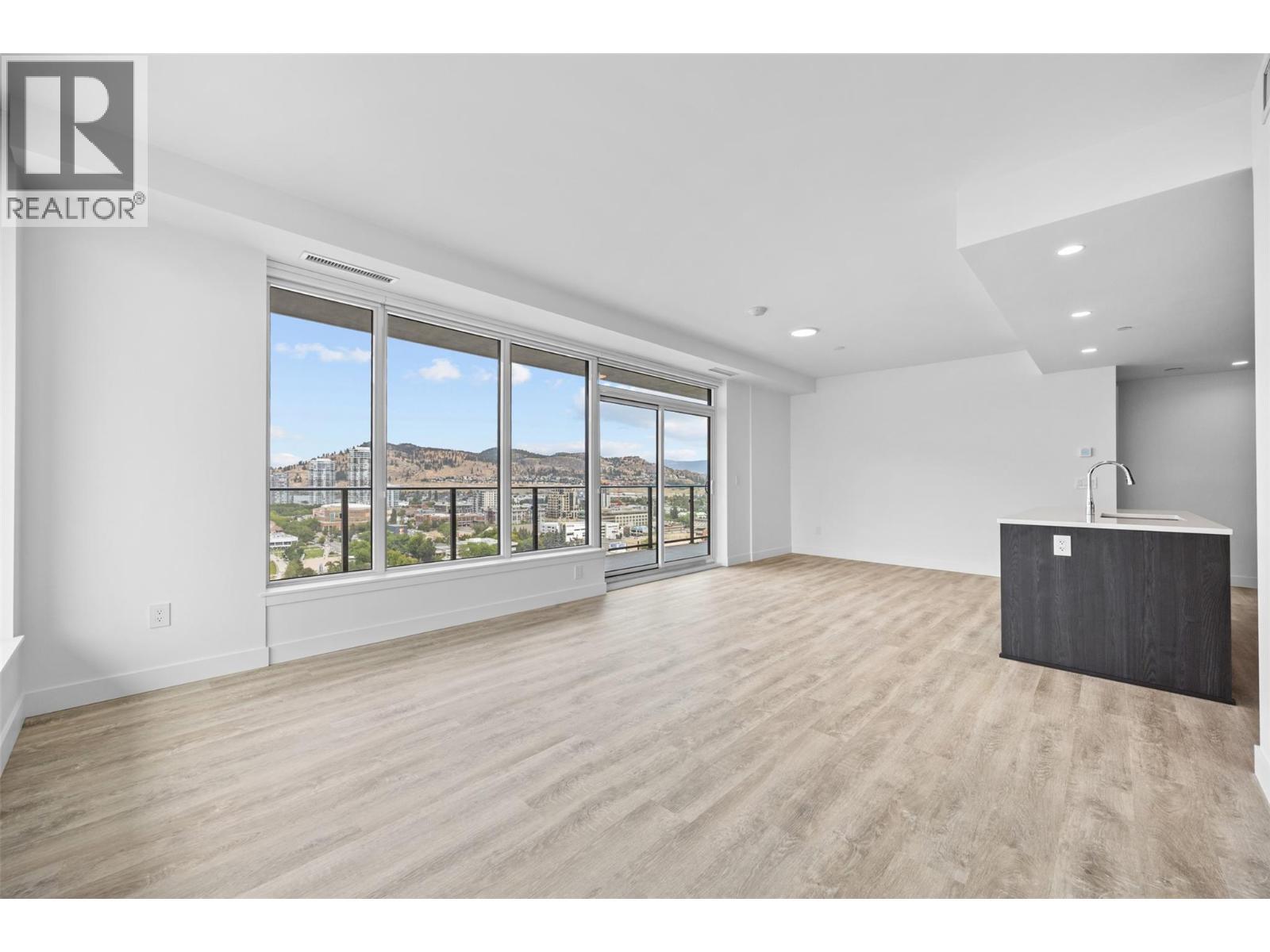 238 Leon Avenue Unit# 1808. Kelowna, British Columbia