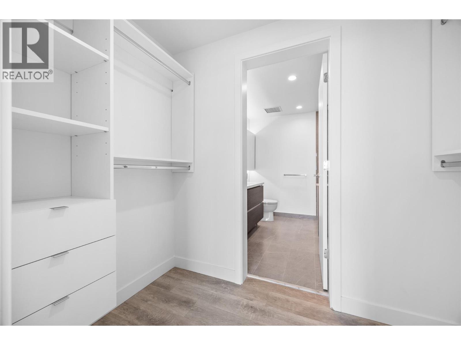 238 Leon Avenue Unit# 1808. Kelowna, British Columbia