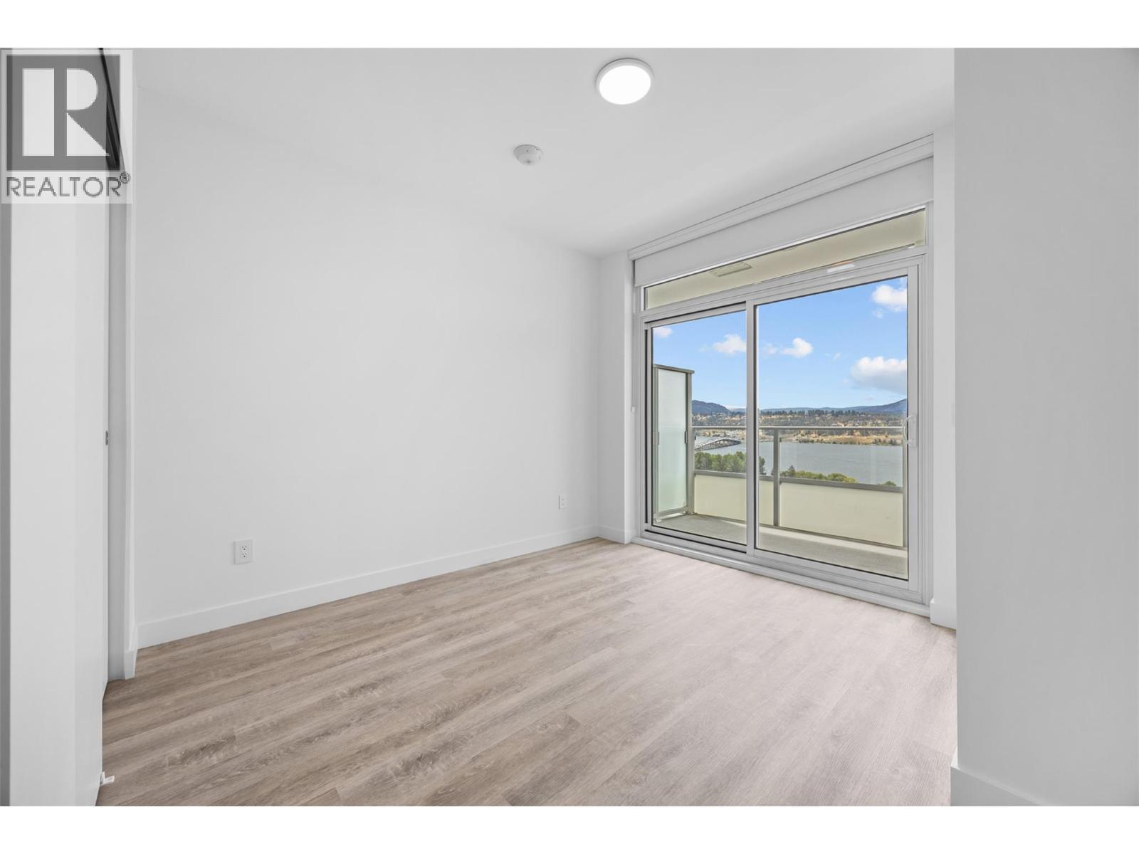 238 Leon Avenue Unit# 1808. Kelowna, British Columbia