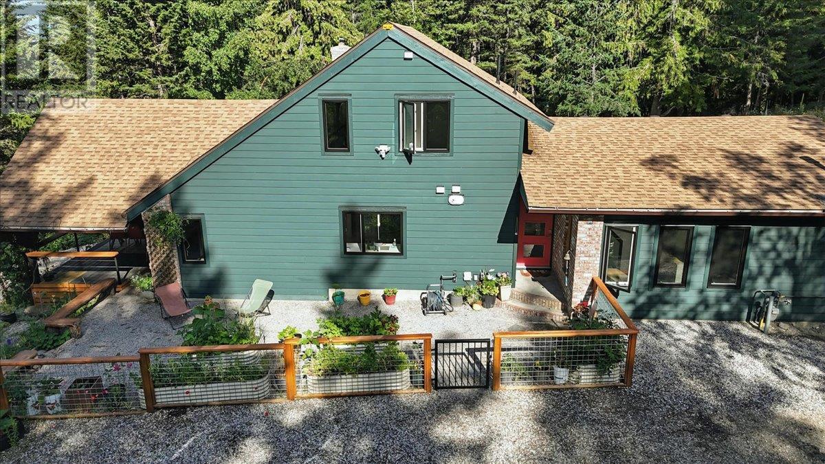 8280 Rogers Road. Vernon, British Columbia