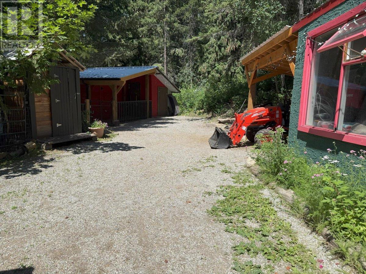 8280 Rogers Road. Vernon, British Columbia