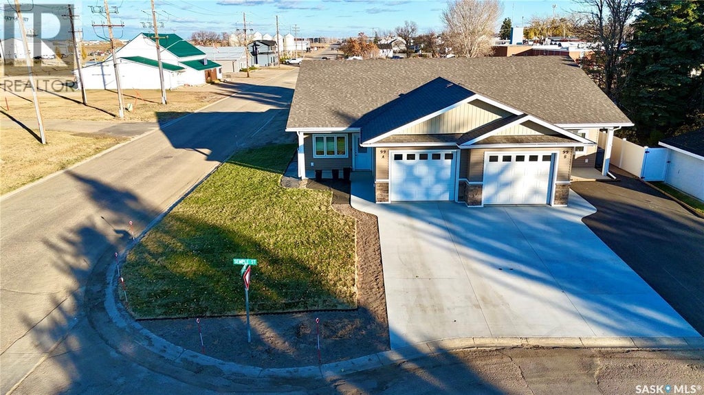 99a Semple Street, Outlook