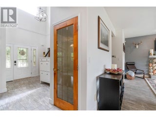 2662 Blind Bay Road. Blind Bay, British Columbia